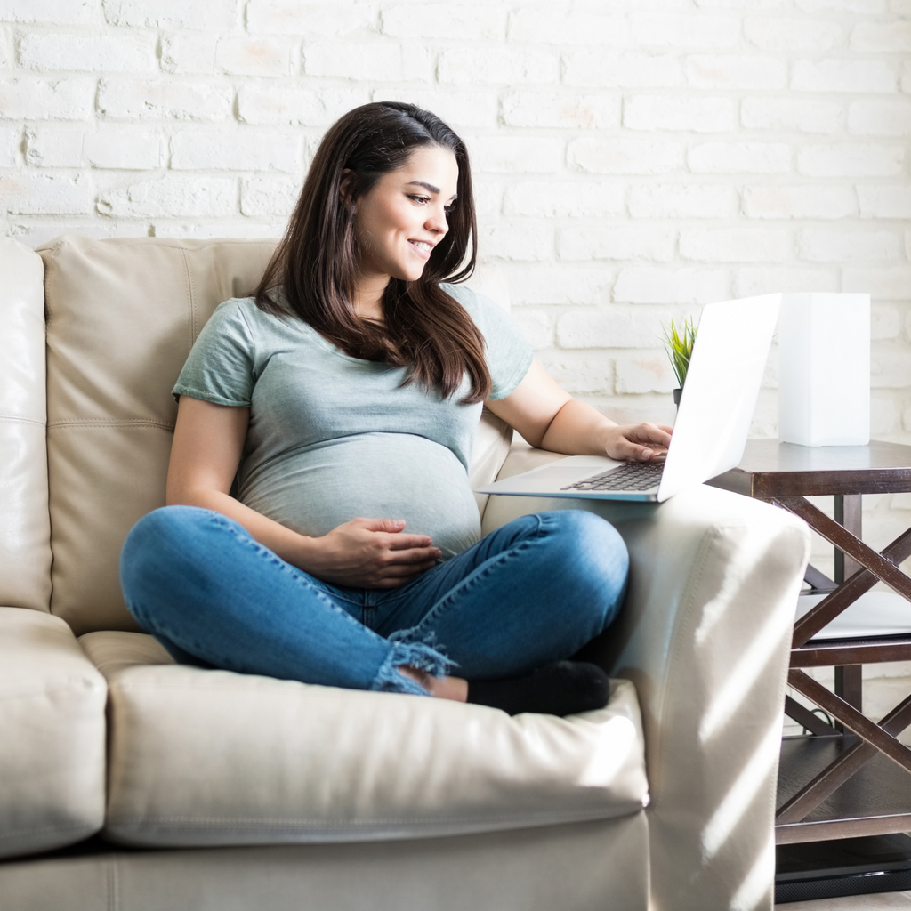 Our Top Blogs for New Mums: Essential Reads for Your Pregnancy Journey